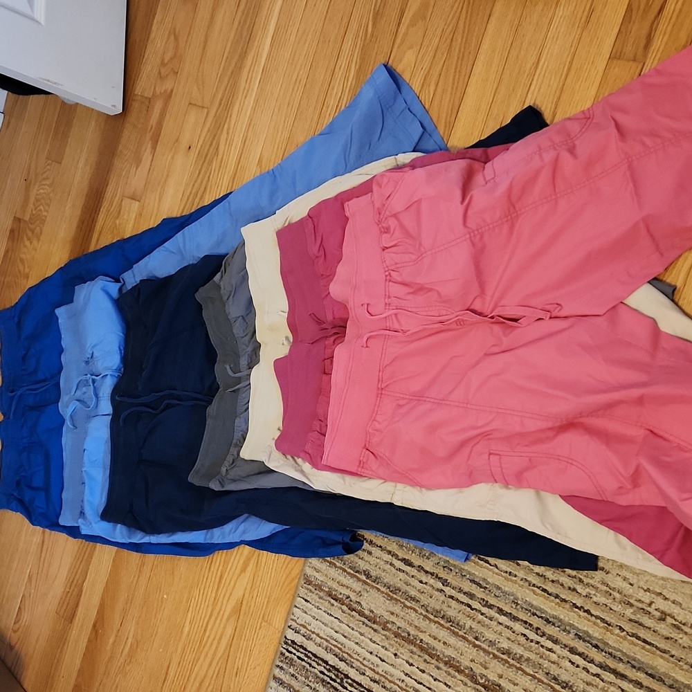 Large Lot Of Peaches Scrub Pants XL 7438